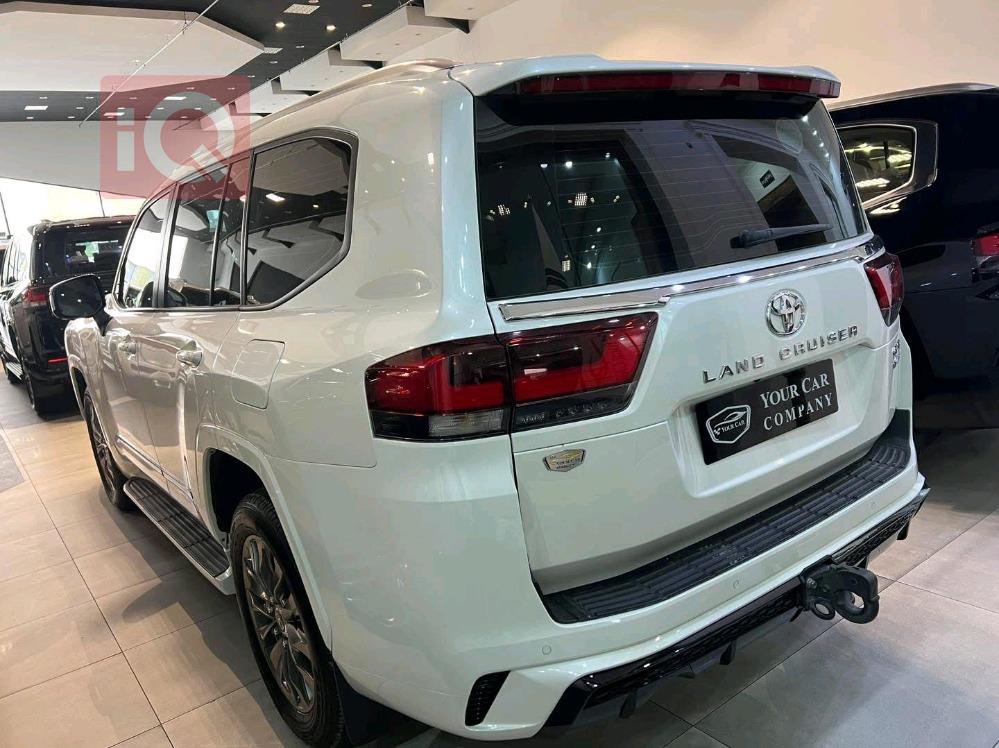 تويوتا لاندكروزر